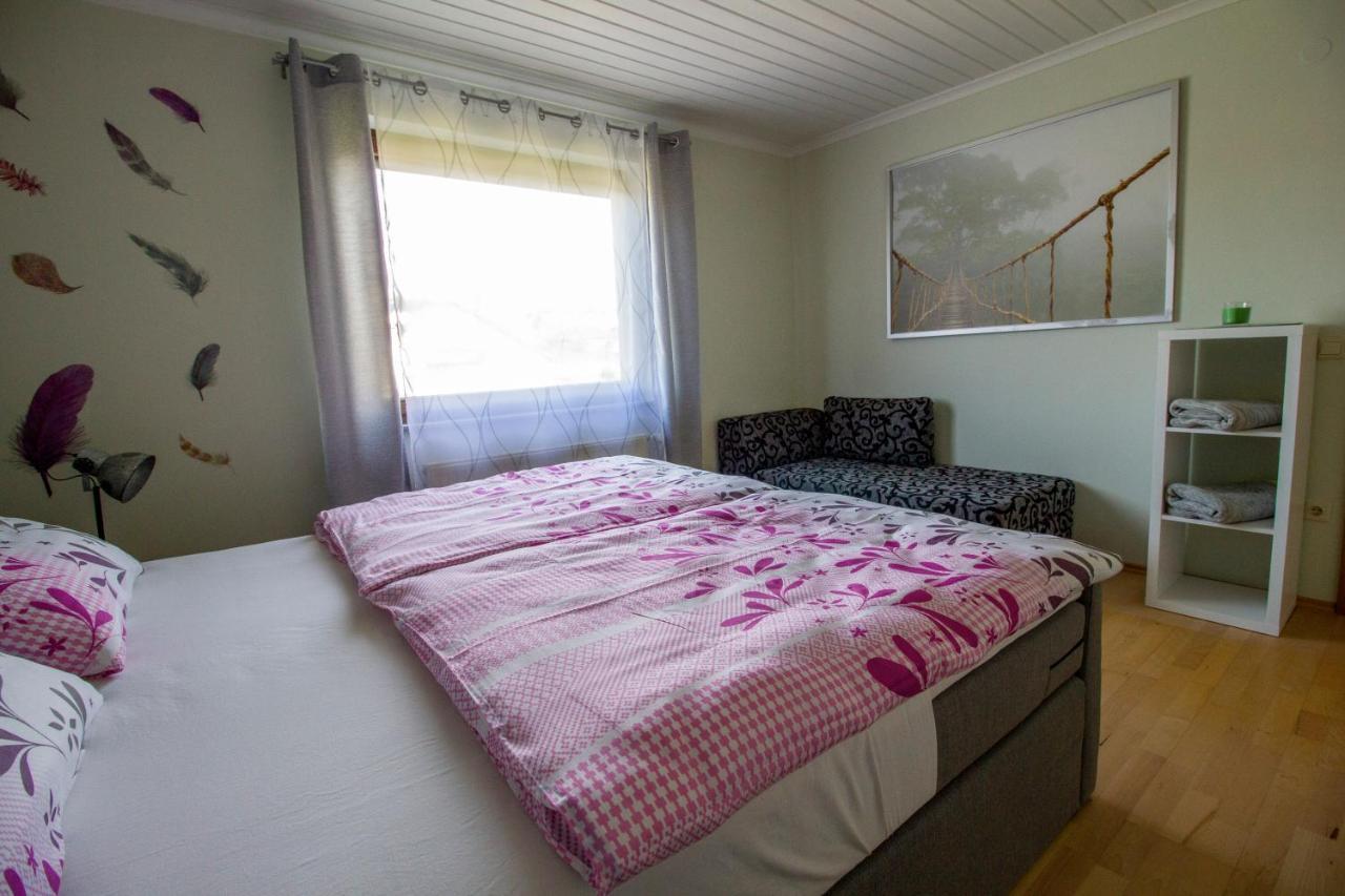 Ferienwohnung Miss Sophie Mehren  Exteriör bild